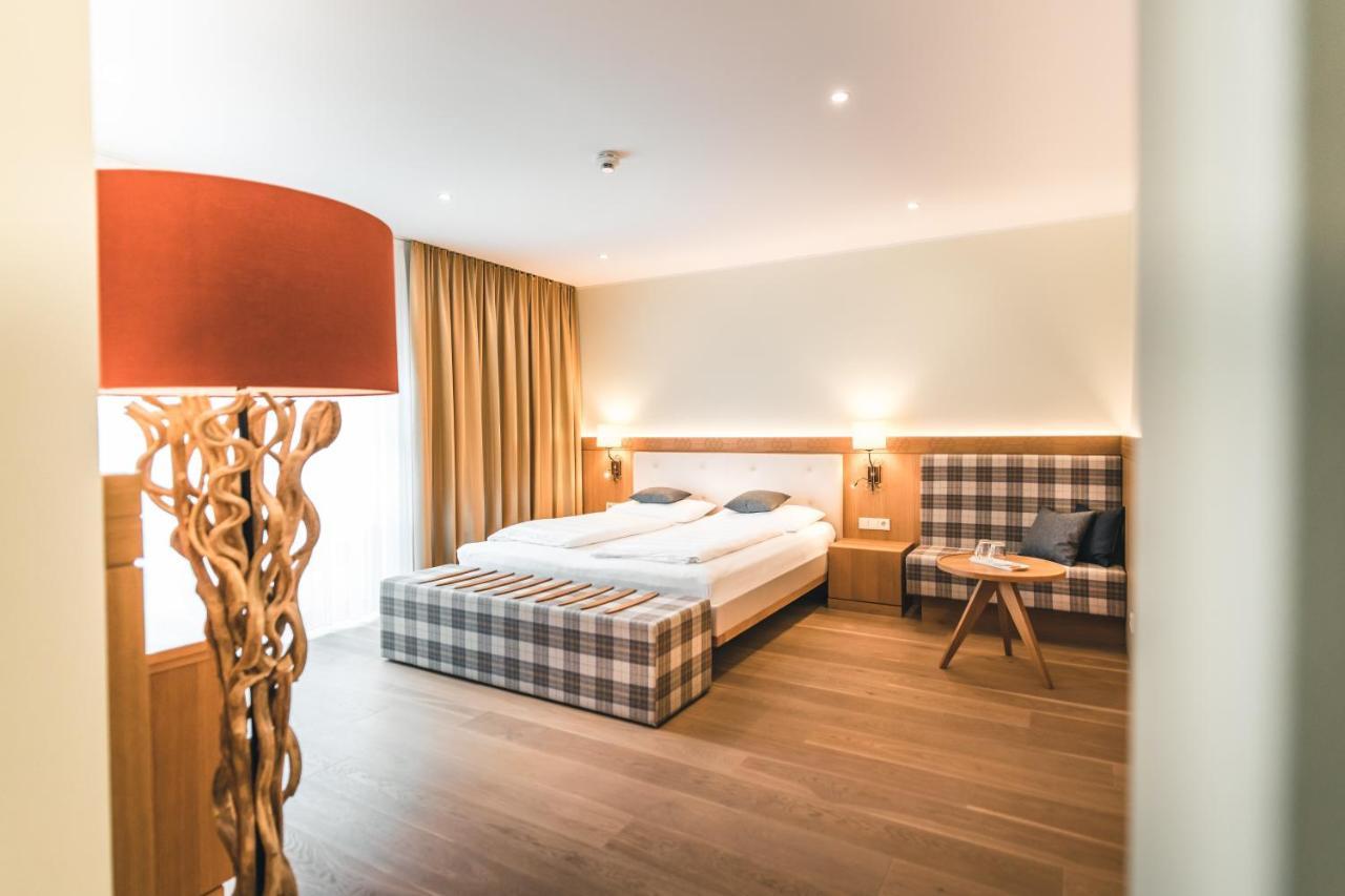 פריזאך Das Salvator Iris Porsche Landhotel מראה חיצוני תמונה