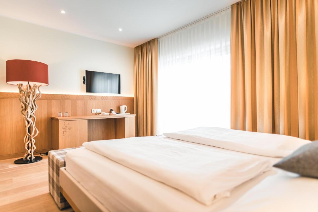 פריזאך Das Salvator Iris Porsche Landhotel מראה חיצוני תמונה