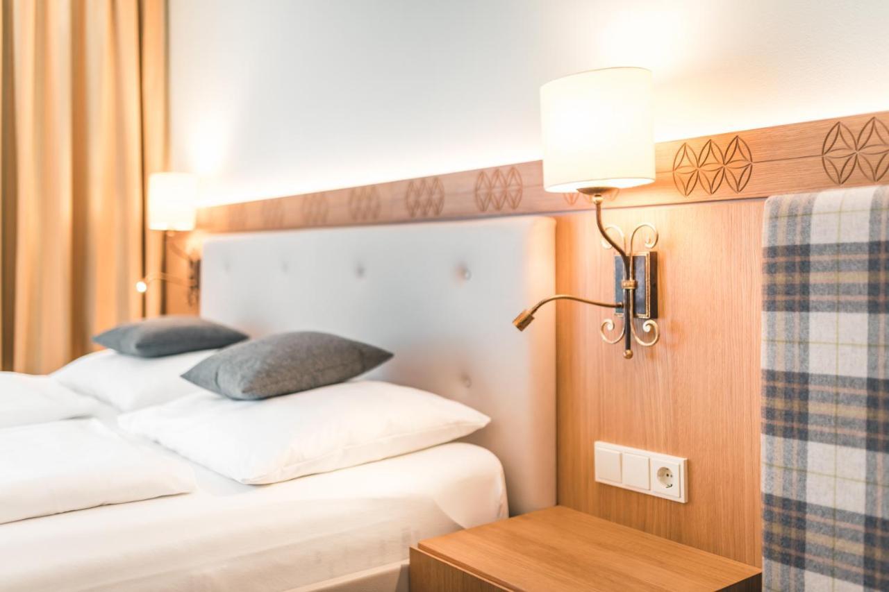פריזאך Das Salvator Iris Porsche Landhotel מראה חיצוני תמונה