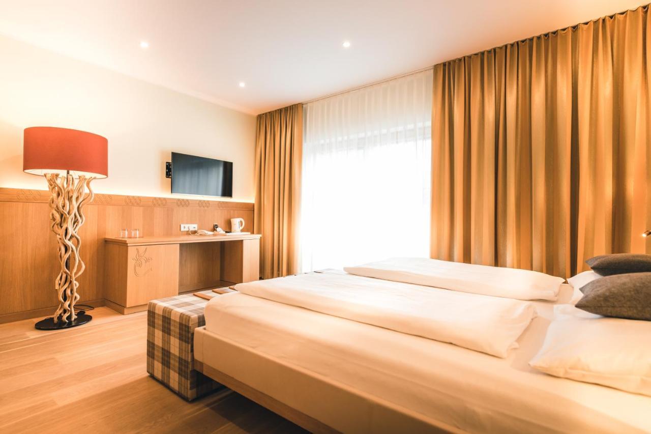 פריזאך Das Salvator Iris Porsche Landhotel מראה חיצוני תמונה
